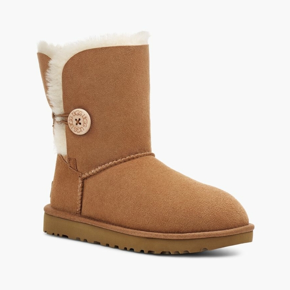 UGG bailey button boots - Picture 10 of 13